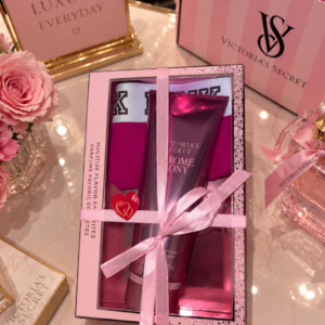 🎀Лосион за тяло "Chrome Peony" & Прашки & Кутия  VS