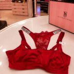 Комплект Бралетка § Прашки с камъни Victoria`s secret